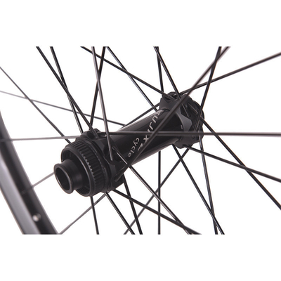 Straight Pull 28 Hole Road Bike Clincher Wheelset With Disc Center Lock DT Hub Base And Planet Ratchet