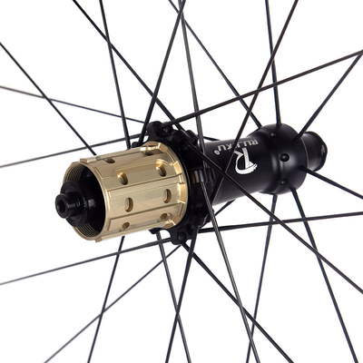 Clincher Tubeless Carbon Road Bike Wheelset 700c With V/C Brake And Carbon Rims