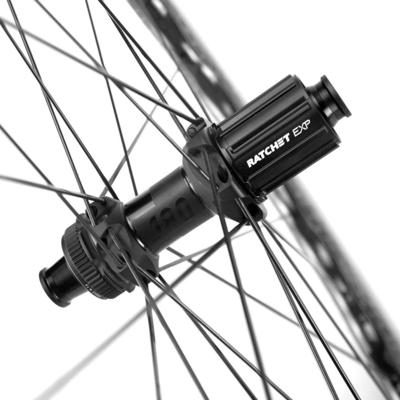 24H Spoke Hole 700c Carbon Fiber Bike Wheels with Disc Brake Customizable Carbon Wheelset