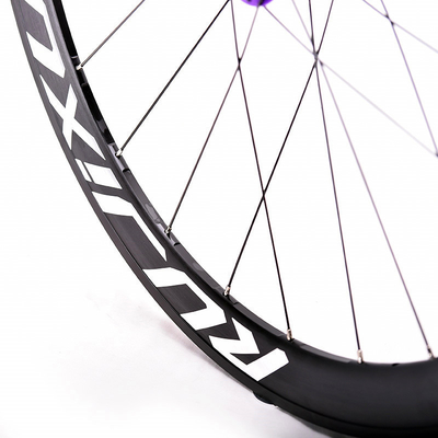 700C Road Bicycle Wheel Set Black With Disc Brake And 50mm Frame Height Six Jaw
