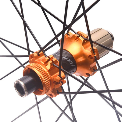 Road Bicycles Alloy 700c Gravel Wheelset Clincher Type Carbon Fiber Hub With Disc Brake