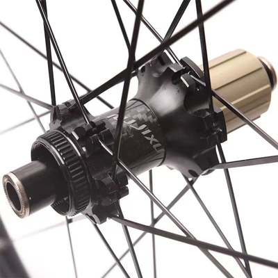 UD Matte 700C Road Bike Wheelset Pillar Spokes With 50mm Disc Brake Center Lock