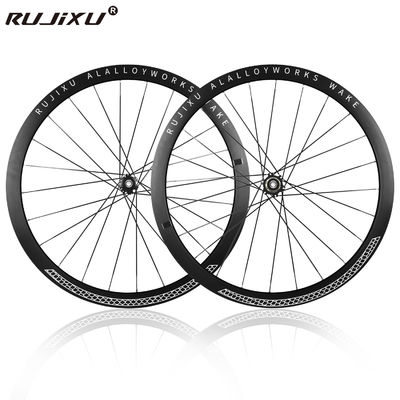 Bon prix Jeu de roues de vélo de route à frein à disque 700C de 38 mm à rayons droits, résistant à la rouille en ligne