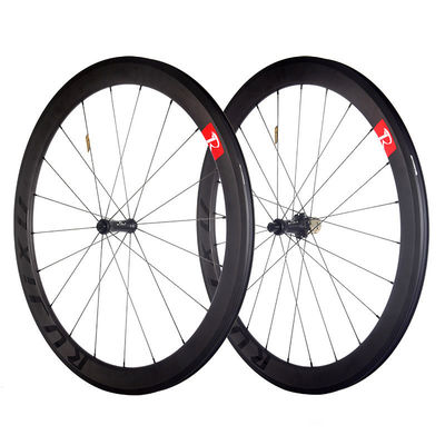 Bom preço. 700c Bicicleta de estrada de fibra de carbono Bicicleta de roda 60T Ratchet Hub V Sistema de travagem Leve e para bicicletas de estrada 50mm 1290g on-line